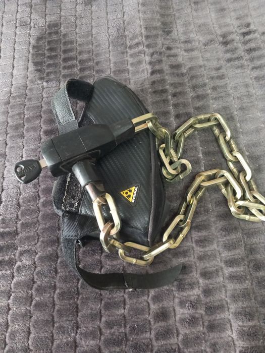 Vând încuietoare bicicleta