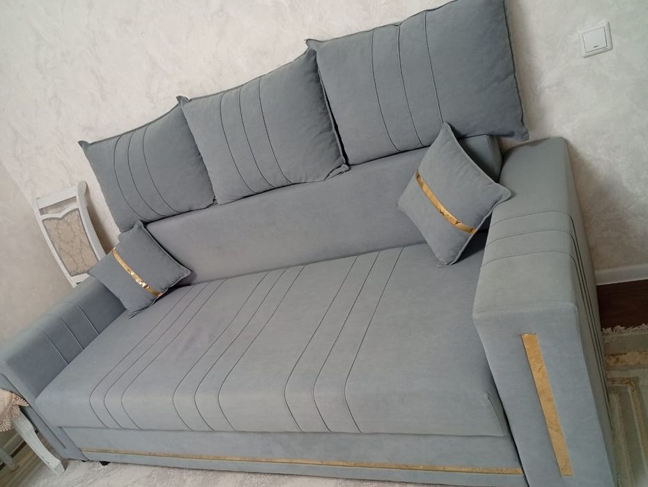 Срочно продам диван