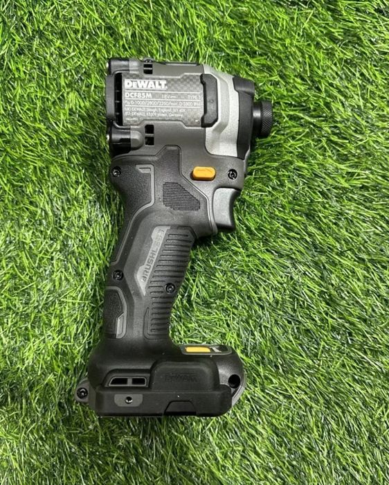 Винтоверт dewalt dcf 85m