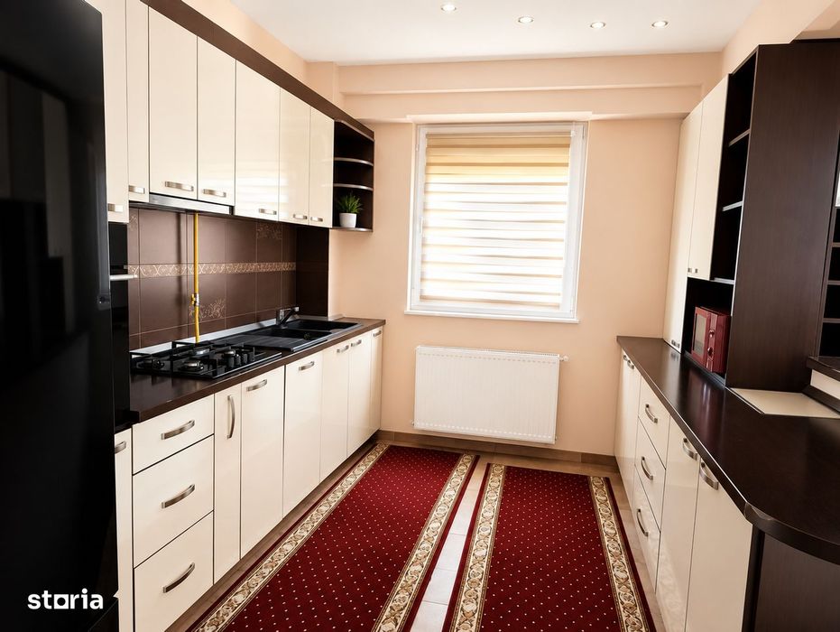 Apartament 3 camere, 74 mp + 2 balcoane, etaj 1,  Rădăuți