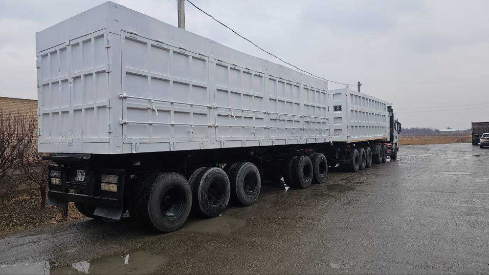 Shacman x 3000 с 2 прицепом