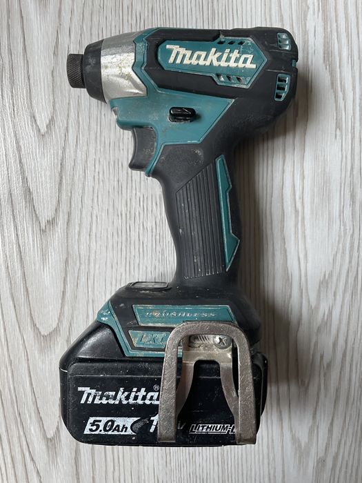 Makita cu impact