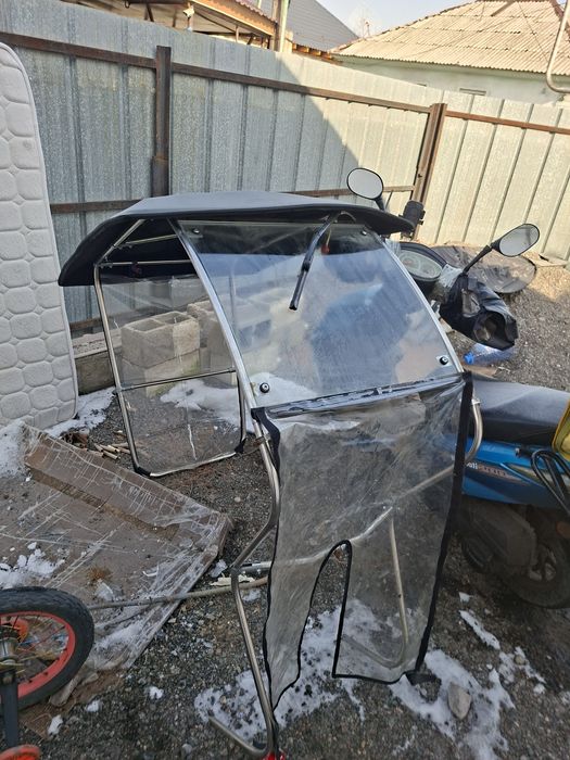 Зонт для мопеда.