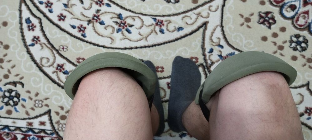 Продам новые - наколенники для Ремонта