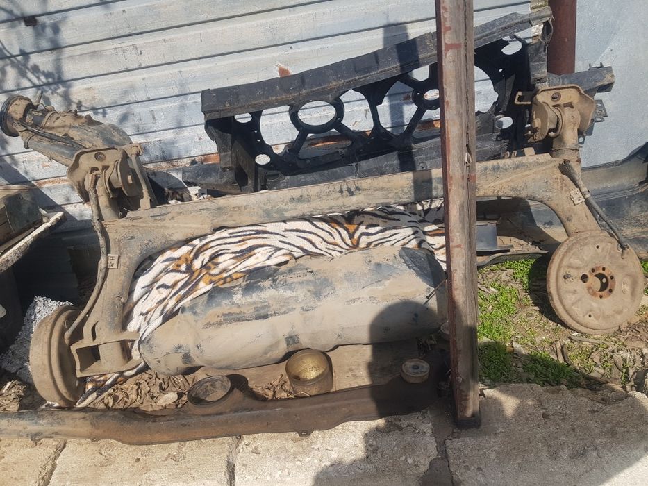 Продам запчасти гольф 3