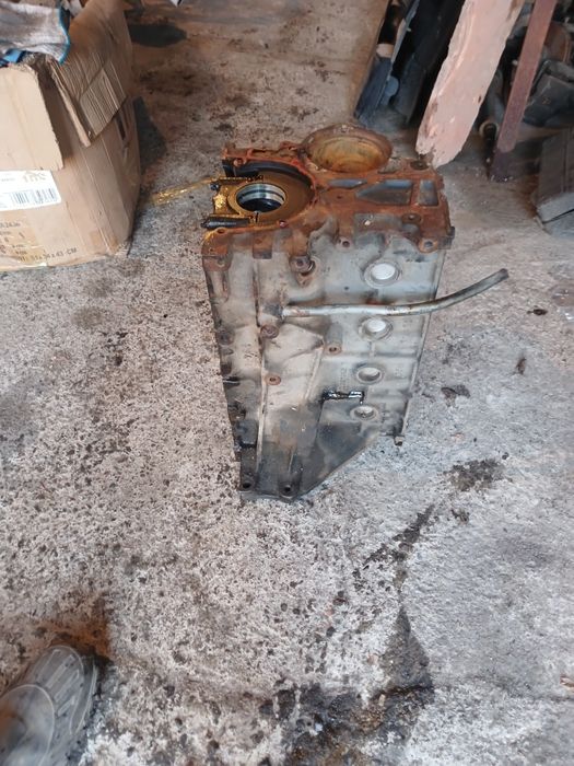 Блок двигателя Опель Омега В привозной