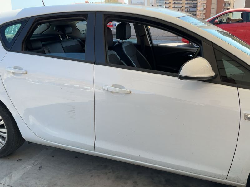 Opel Astra 1.6 CDTI DPF Selective 2015
