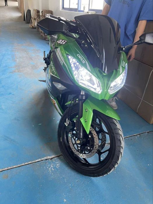 Электро мотоцикл. 3кВт на центральном моторе.
Китай. 
Раскрас K