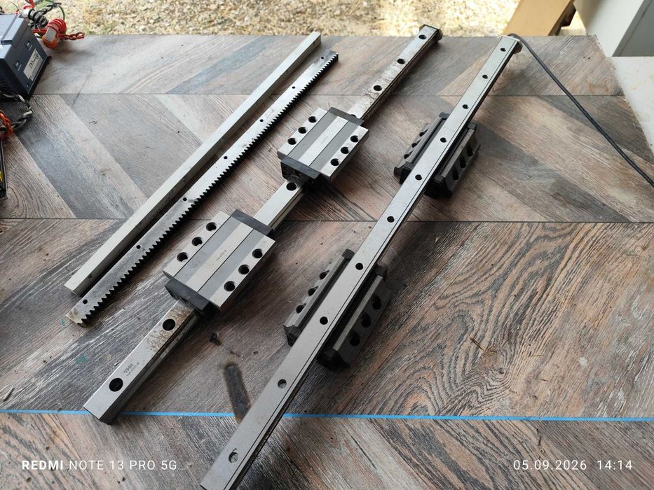 Set Ghidaje Liniare THK (Japonia) 800x28mm + 4 Patine și Cremalieră