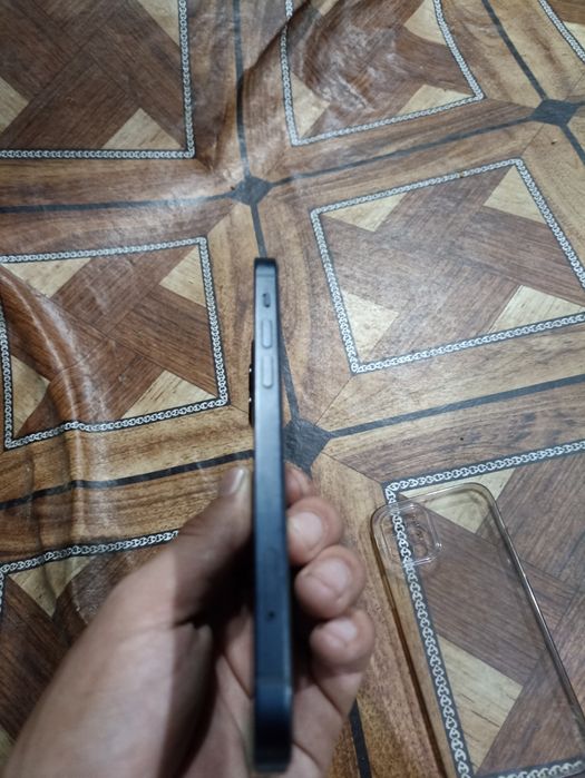 Iphone 12 64          .