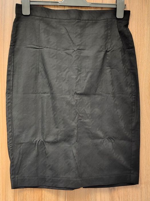 Fusta dama noua,cu eticheta , Nr 42, bumbac  -25 LEi