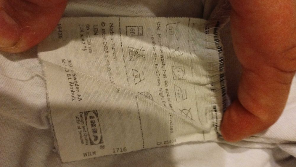 Cearceaf cu elastic 60x120 IKEA (15 lei bucata, 30 lei doua bucati)