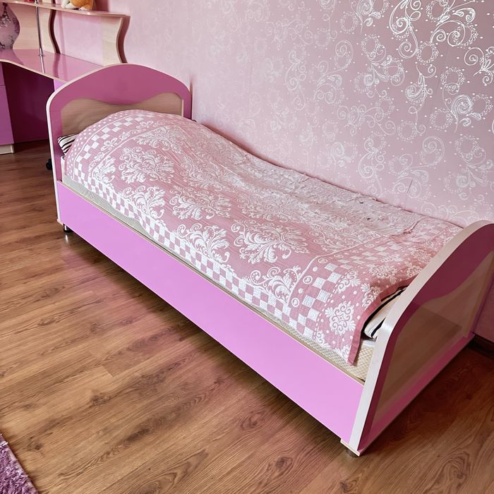 2 кровати  для девочек