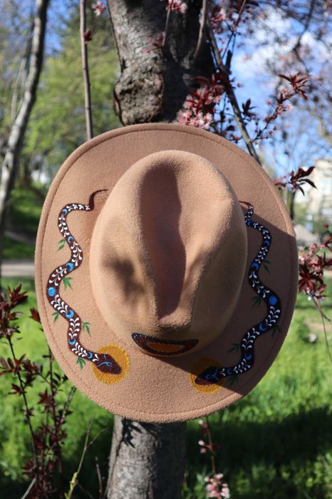 palarie fedora pictata