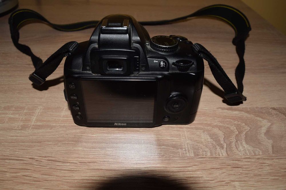 Фотоапарат Nikon D3000