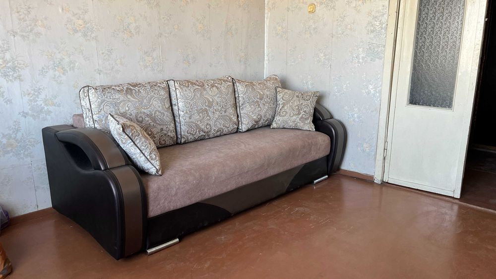 Диван, б/у в хорошем состоянии