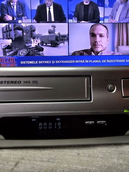 Vând Combo vhs -dvd Funai Dpvr-6630