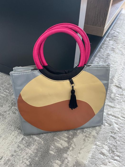 Genti/rucsace/necessaire la 10 lei bucata