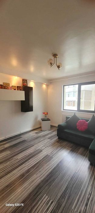 Vând Apartament cu 2 camere la Malul Mării!