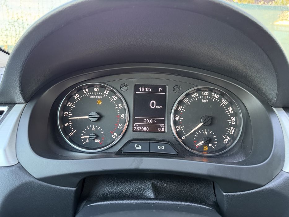 Skoda Rapid 1.6TDI AUTOMATA