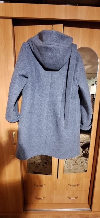 Продам,  Осеннее пальто!