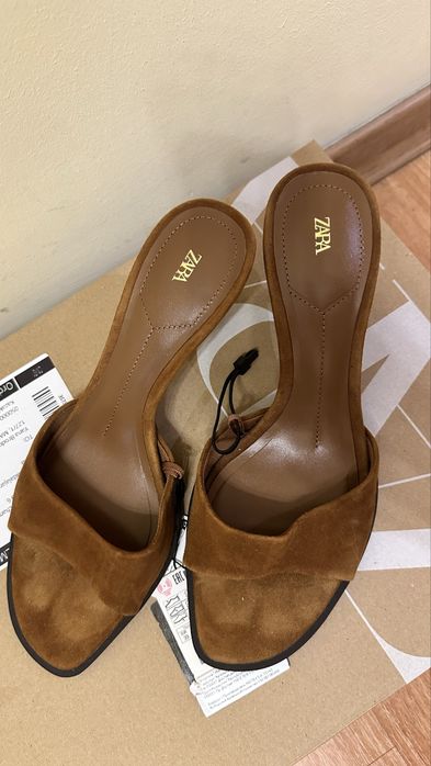 Кожаные мюли Zara 39 размера