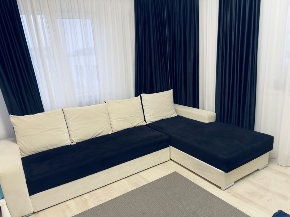 Vand canapea in forma de L