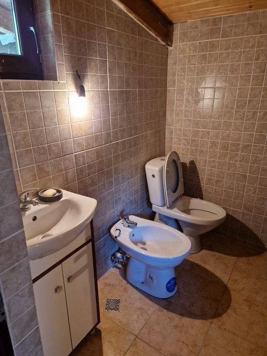 Cabana pe malul Tarcăului + 500 mp teren