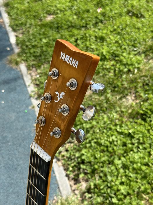 Yamaha f600 акустическая гитара