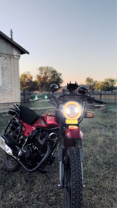 Продам мотоцикл 150кубов