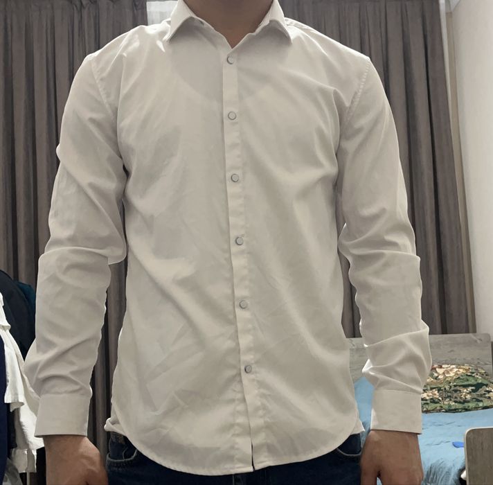 Белая Рубашка с кнопкой