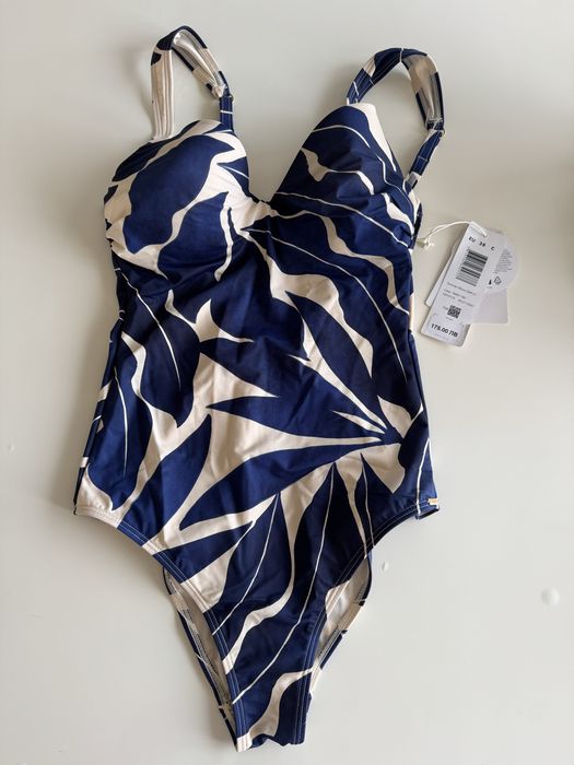 Горнища на бански Triumph