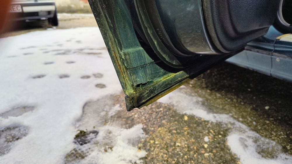 Dezmembrez BMW E34 520i 1995