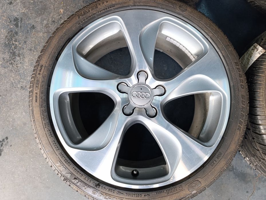 Jante originale Audi A3 anvelope vară Platin 225 40 18 dot 2023 , 8mm