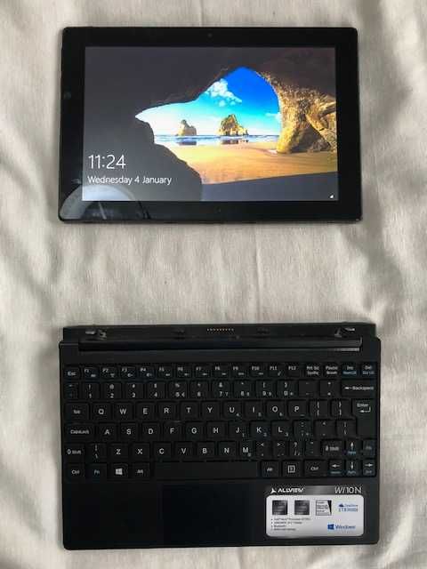 Dispozitiv 2 în 1 (tabletă + tastatură inclusă)