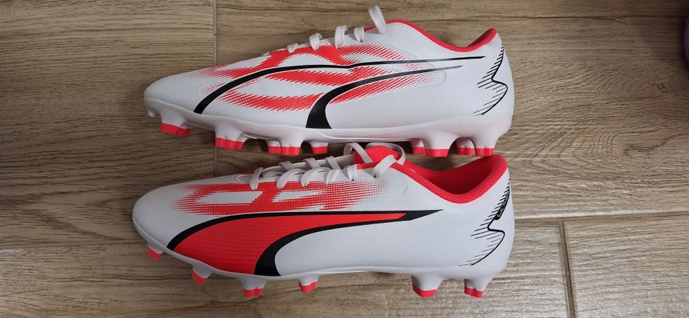 Ghete fotbal Puma .