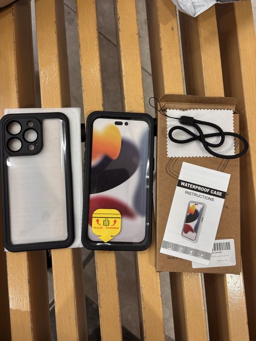 Кейс за Iphone 16 pro Black/Clear