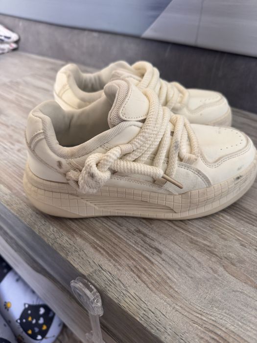 Кросовки женские 36 р