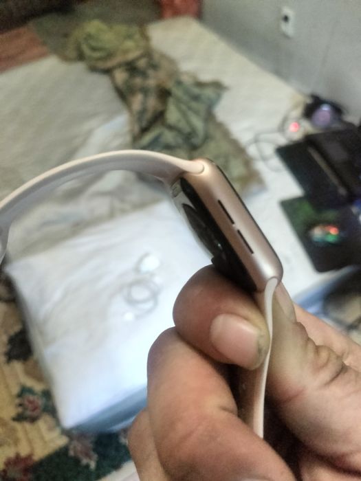 iPhone чесы оригинал