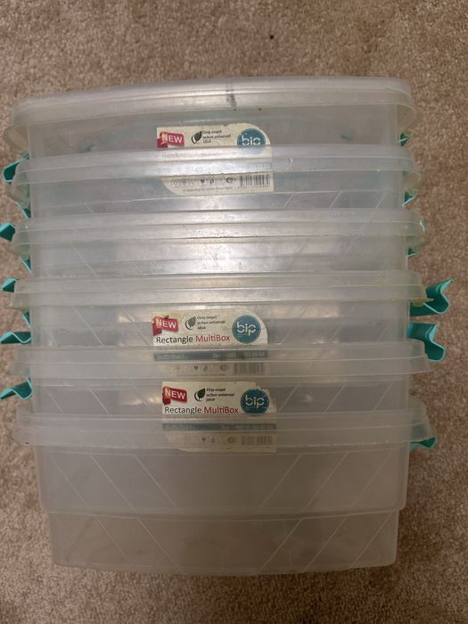 Контейнер для продукты 1штук*500 тенге  б/у
