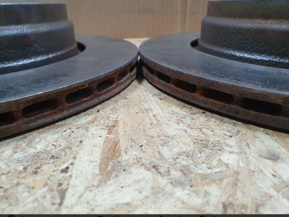 Vând discuri frana spate ate, bmw e92 330d,(merge și pe e90, e91, e93)