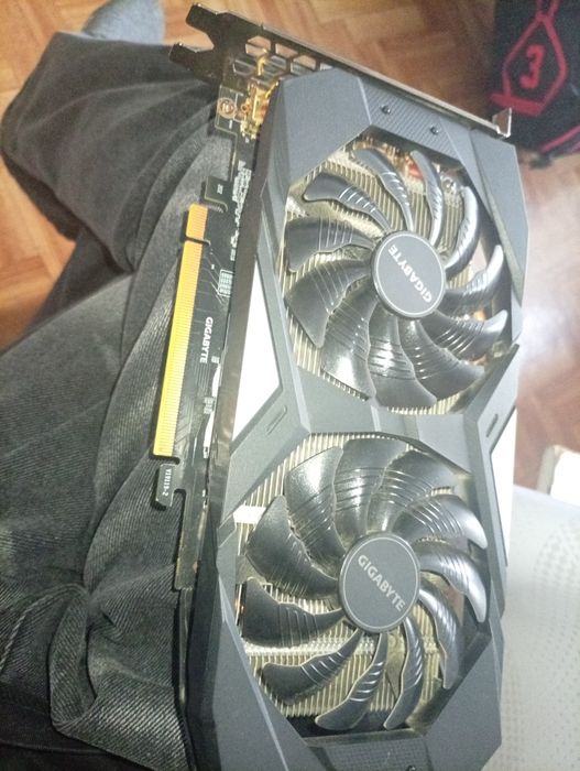 Видеокарта 1660 super gigabyte