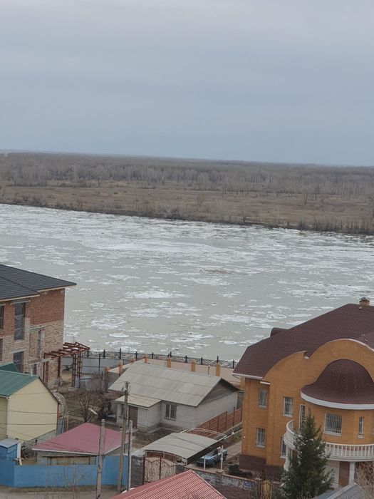 Продам 4-х улучшенную квартиру