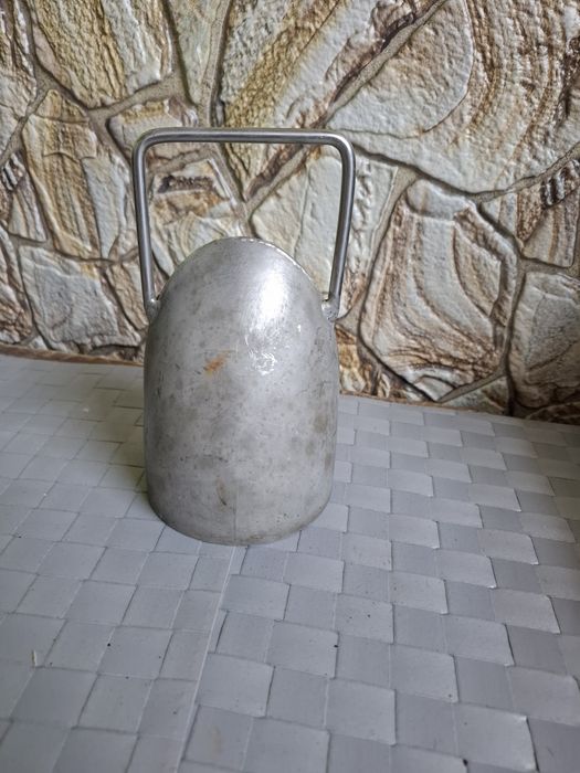 Метална камбана.