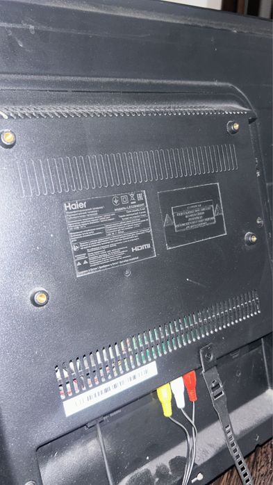 Продам телевизор на запчасти.