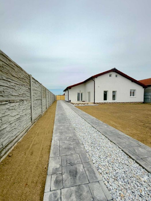 Vânzare casă individuală – Izvin, 143 mp construiți, 710 mp teren