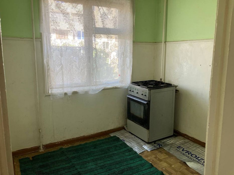 4 каватли домнинг 2 каватида 2 хонали квартира ижарага берилади