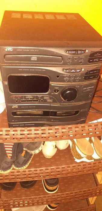 combina jvc cu tot cu boxe