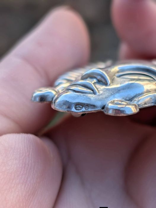 Veche brose tribala din argint sterling, masca tribala sculptata, Truart