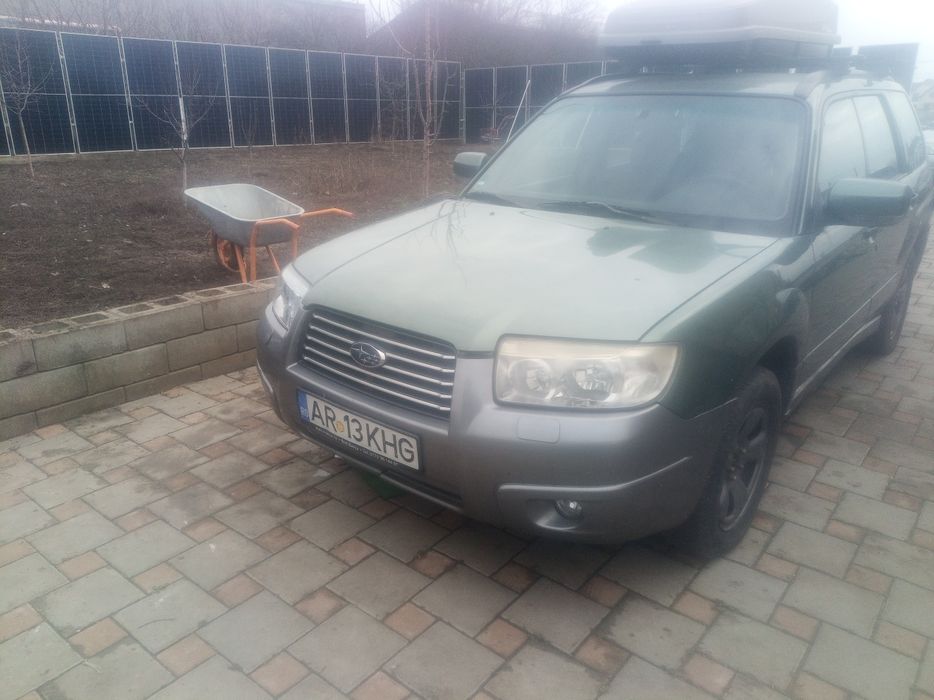 Vând Subaru Forester panoramic pe gaz  158 cai SUV GPL 4x4 cu reductor